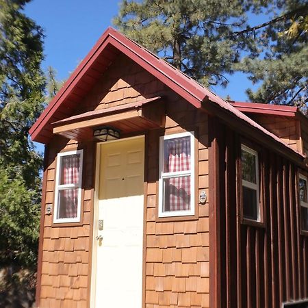 Storybook Village Pine Cove المظهر الخارجي الصورة