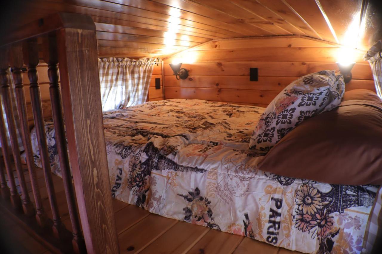 Storybook Village Pine Cove المظهر الخارجي الصورة